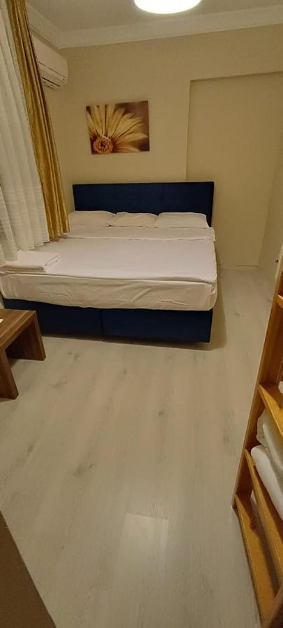 Hotel Crowded House Eceabat